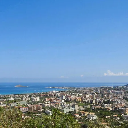 2 Bedroom Awesome In Apartment Capaci