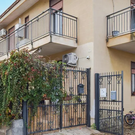 Apartment 2 Bedroom Awesome In *